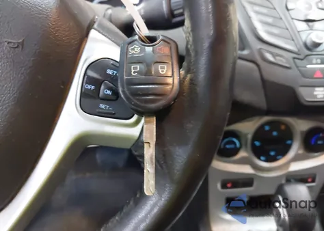 2016 Ford Fiesta Se из США, поврежденный, VIN 3FADP4BJ0GM161911